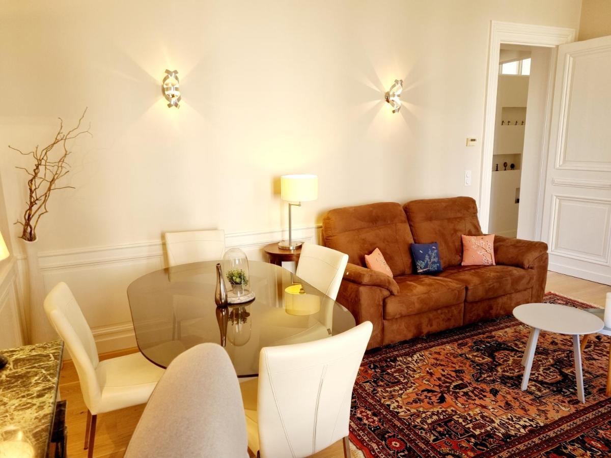 Face A L'Hotel De Ville Grand Et Lumineux Appartement Angoulême Eksteriør billede